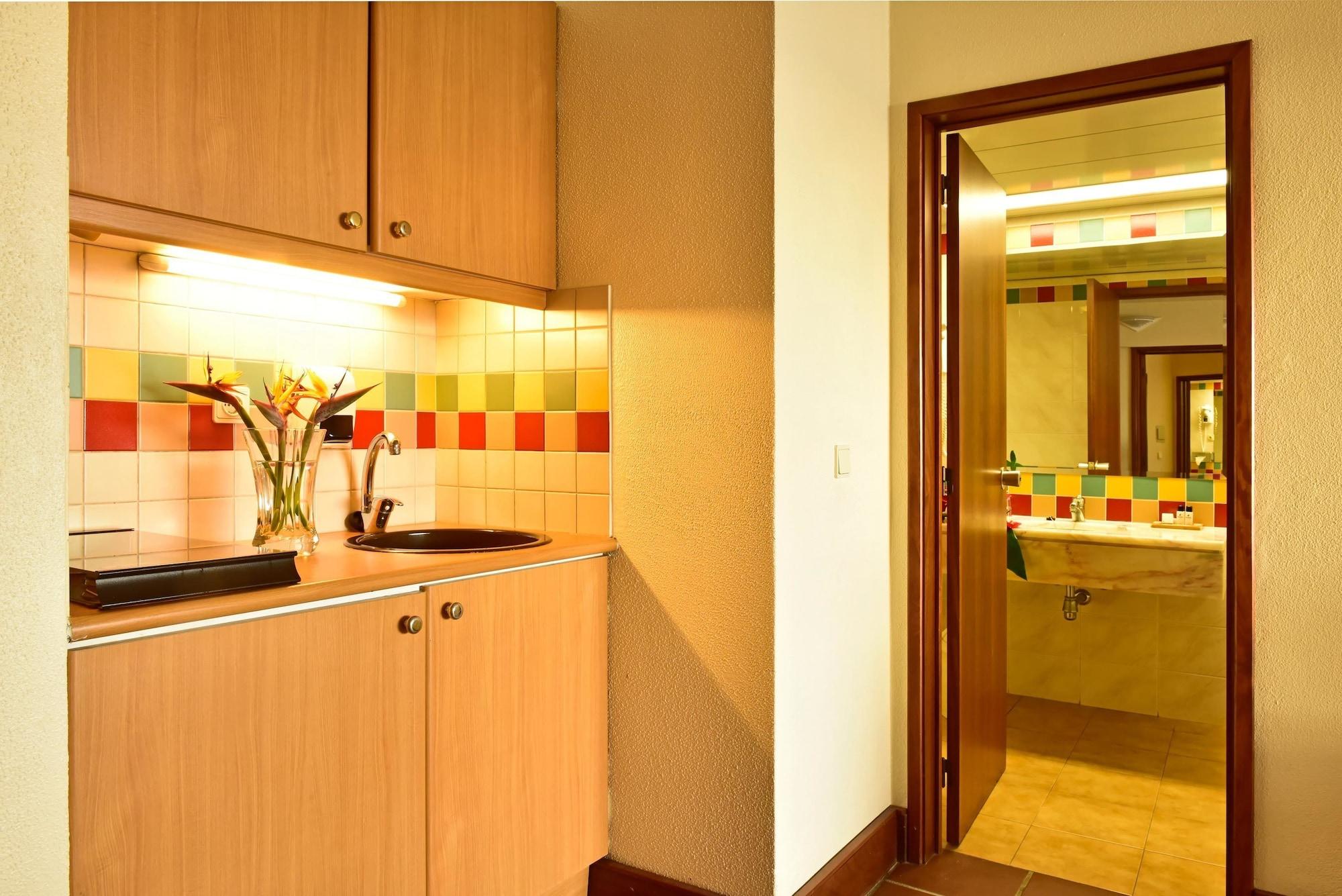 Pestana Ocean Bay Resort Funchal  Buitenkant foto